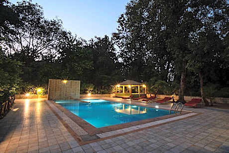 Treebo Premium Mowgli's Den, Pench