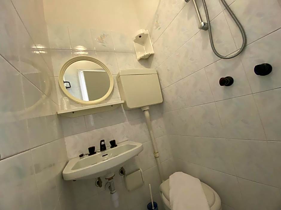 Hotel Nanni Garnì
