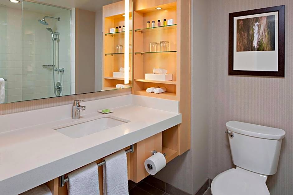 Delta Hotels by Marriott Winnipeg