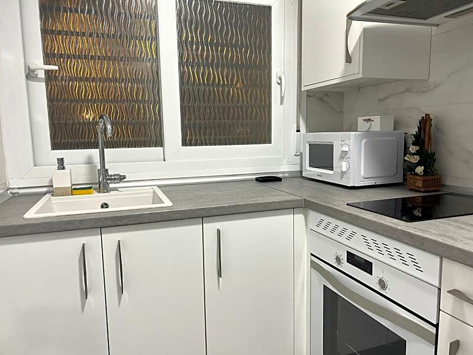 Charming Apartment up to 4 persons 3 min to Metro