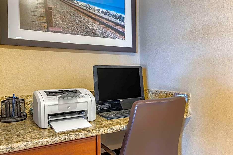 Comfort Suites San Clemente Beach