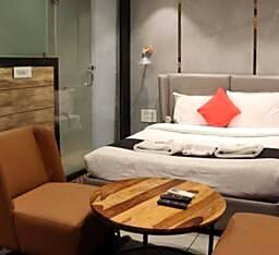 HOTEL WELCOME PALACE