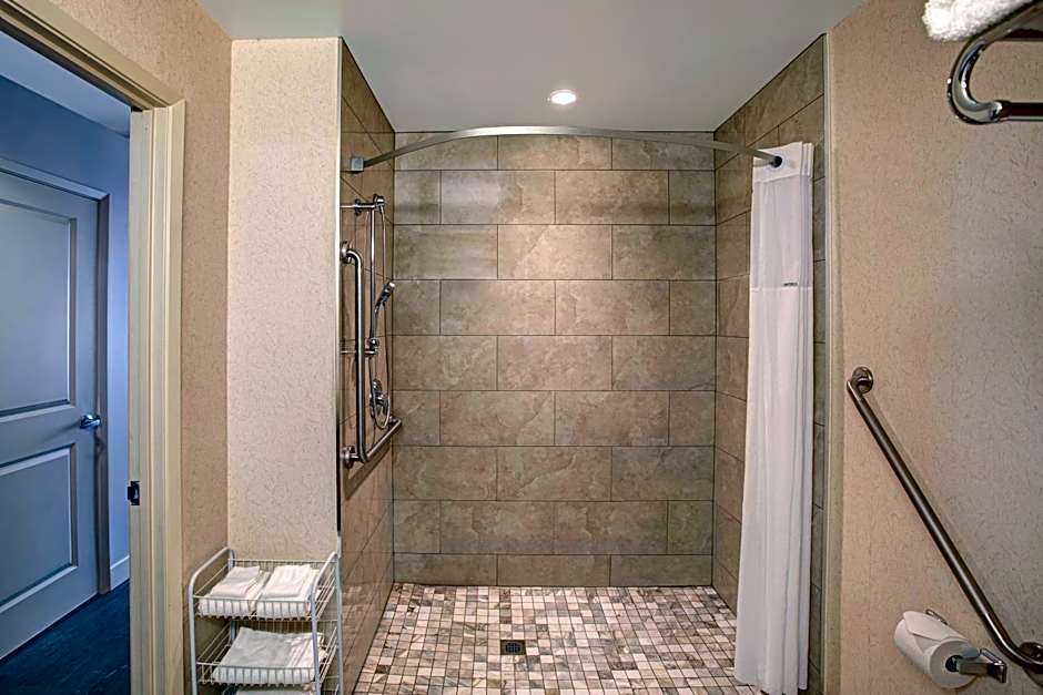 Days Inn & Suites by Wyndham Collingwood