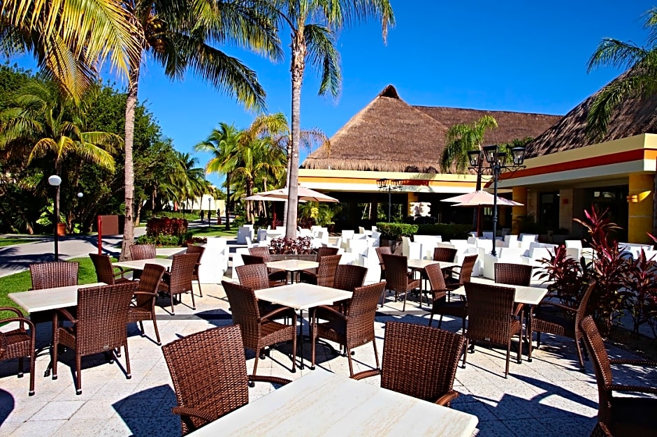 Grand Bahia Principe Coba All Inclusive