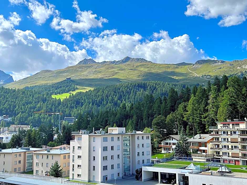 Aladin Apartments St Moritz