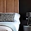 Amadomus Luxury Suites