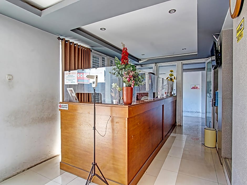 Capital O 92819 Pm Indah Hotel