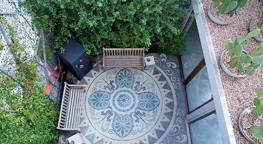 Apollon Library Suites