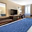 Comfort Inn Near Greenfield Village