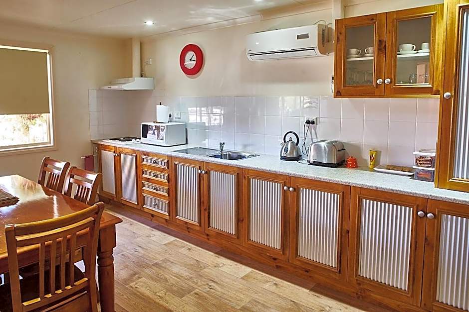 Underground Bed & Breakfast