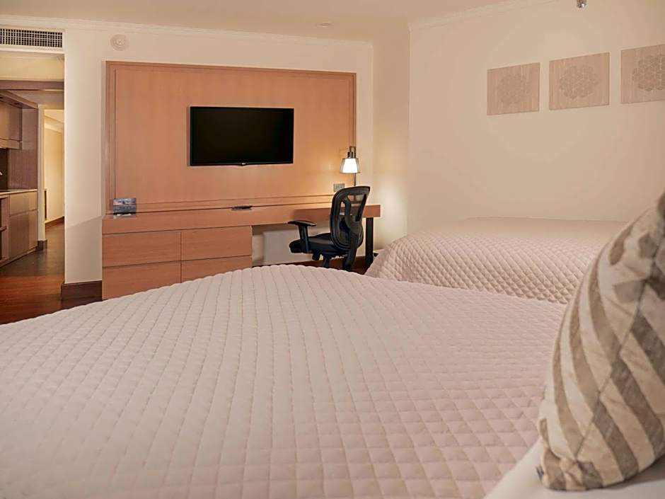 MS Milenium Monterrey, Curio Collection by Hilton