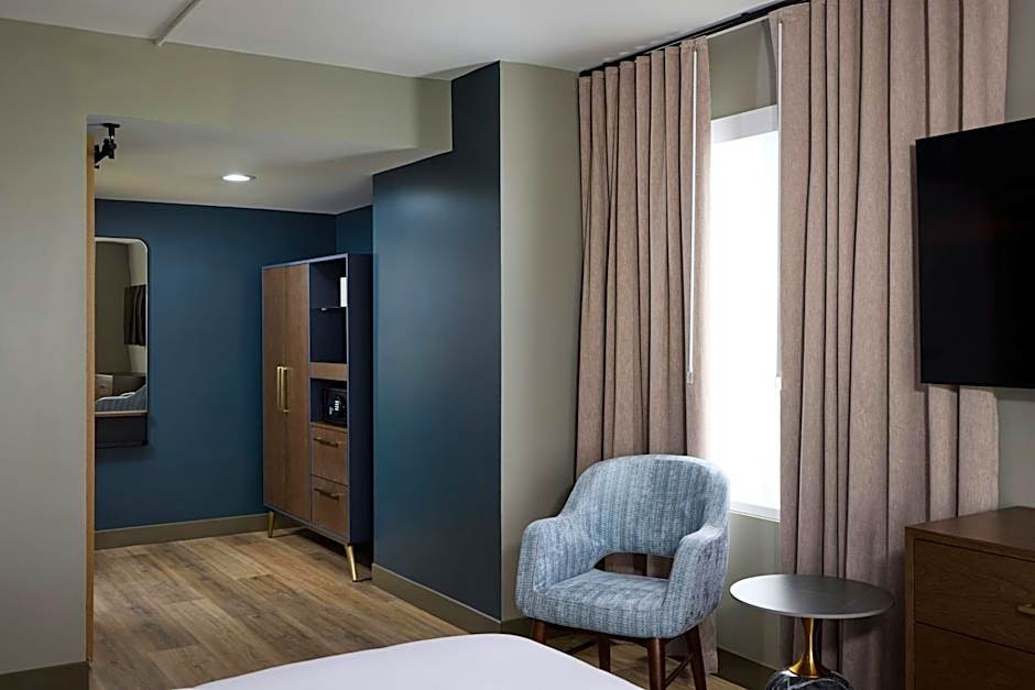 Four Points by Sheraton Englewood Centennial Airport