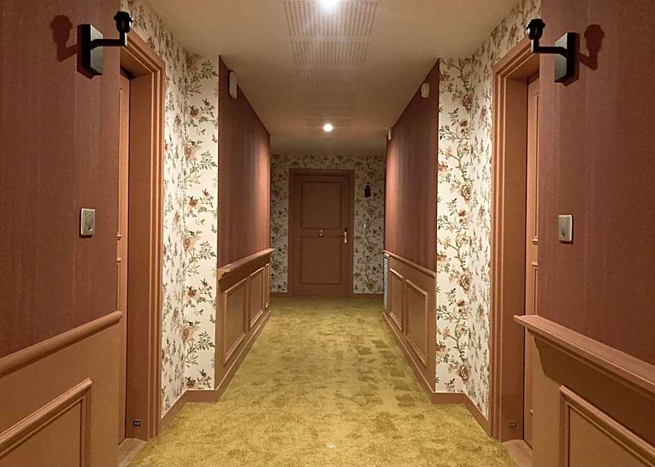 RESIDENCE SERVICES MONTANA Paris Clichy