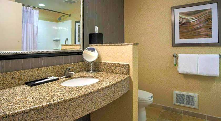 Courtyard by Marriott Hadley Amherst