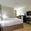 Super 8 by Wyndham Golden