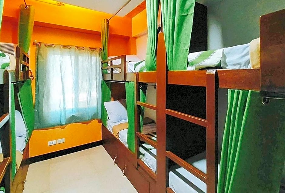 RedDoorz @ Recson Hostel Coron Palawan