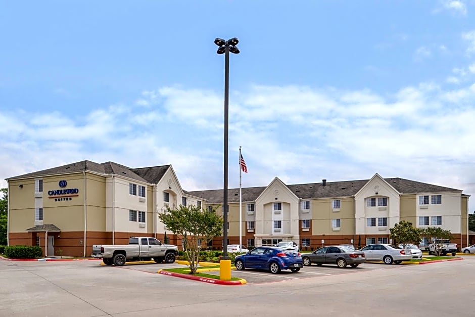 Candlewood Suites Beaumont Hotel