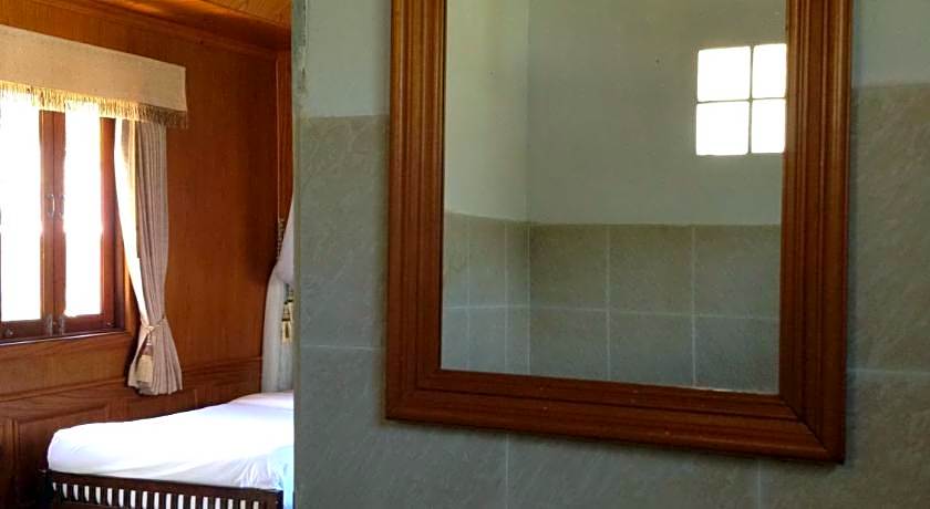 Malibu Beach Bungalows