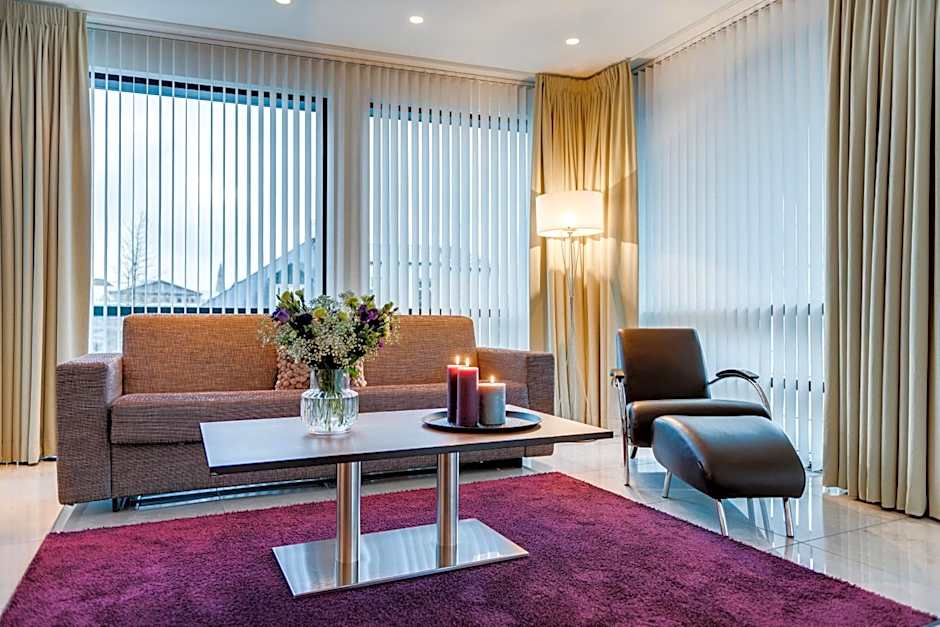 Black Pearl Apartment Hotel