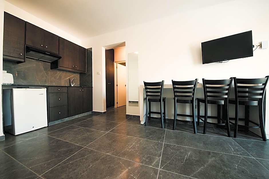 A Maos Hotel Apartments