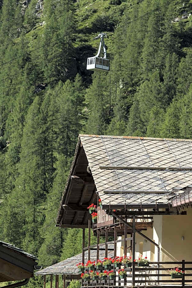 Chalet du Lys Hotel & SPA