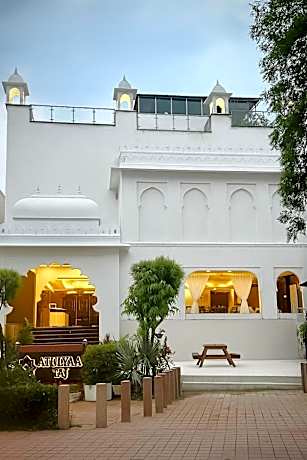 Hotel Atulyaa Taj