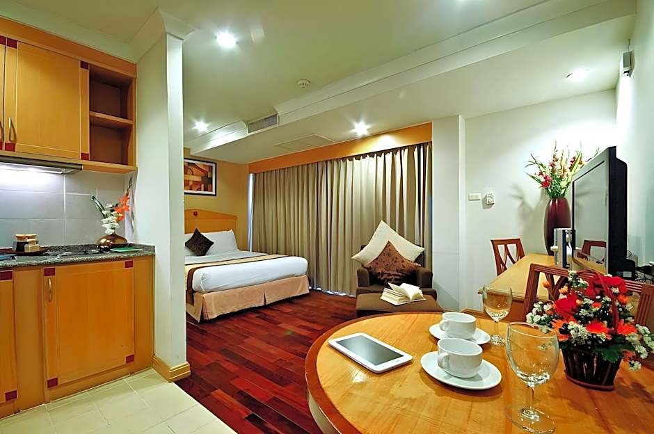 Admiral Suites Bangkok by Compass Hospitality