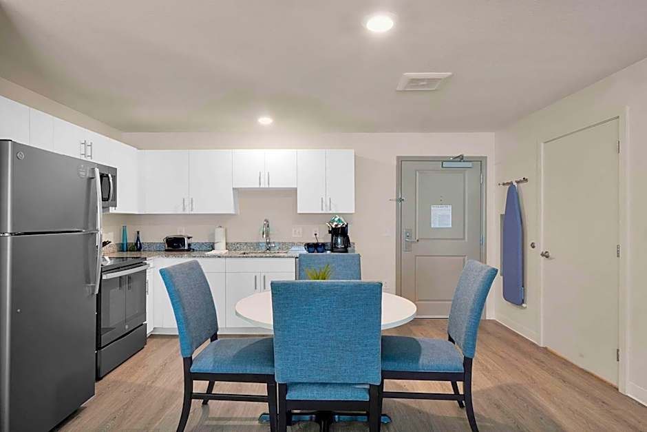 WaterWalk Extended Stay by Wyndham Charlotte - Arrowood