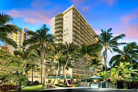 The Courtyard by Marriott Waikiki Beach