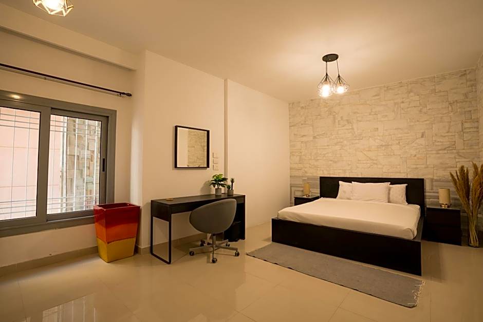 Spacious Garden Duplex near JW Marriott