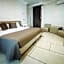 Bee Queen Hotel
