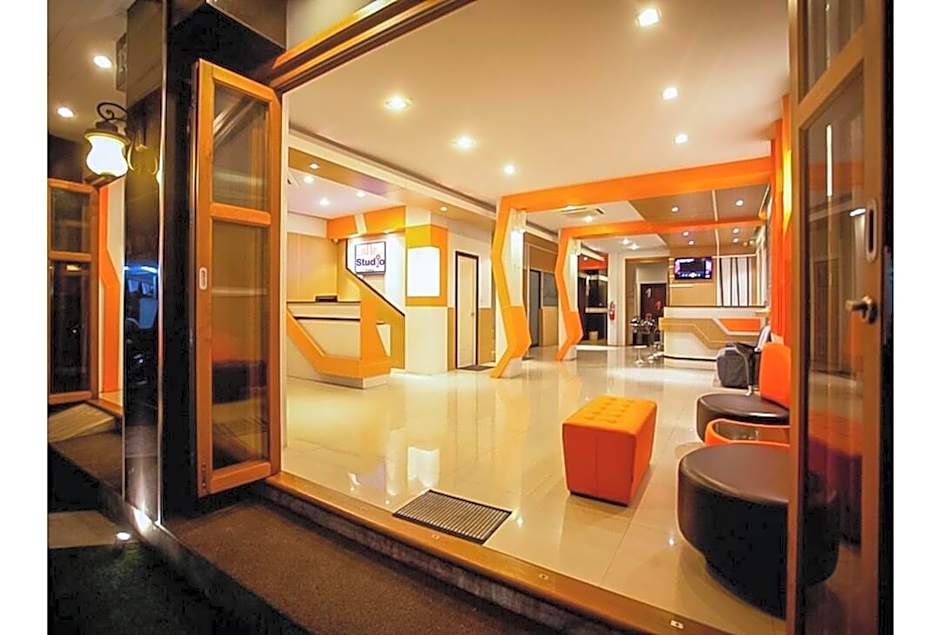 iCheck inn Chill Patong