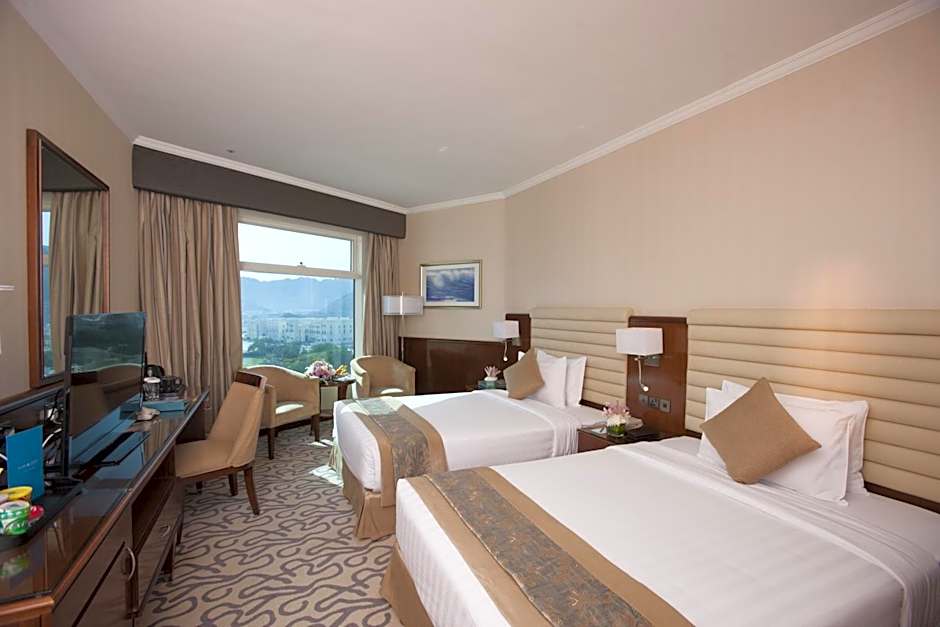Photo 1 of 4 of Deluxe 2 Twin Beds, Mountain View