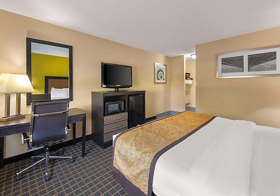 Best Western Adena Inn