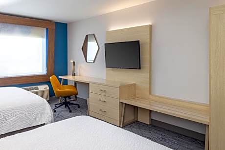 Standard Room with Two Queen Beds
