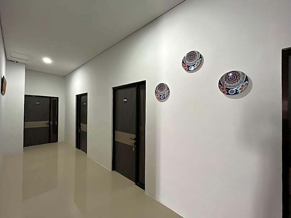 Urbanview Syariah near Stadion Manahan Solo