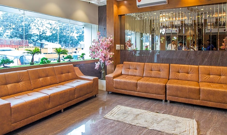 Hotel Hometown- Bandra Kurla Complex