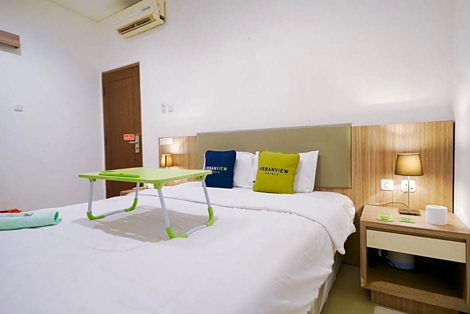 Urbanview Hotel Bes Mangga Besar