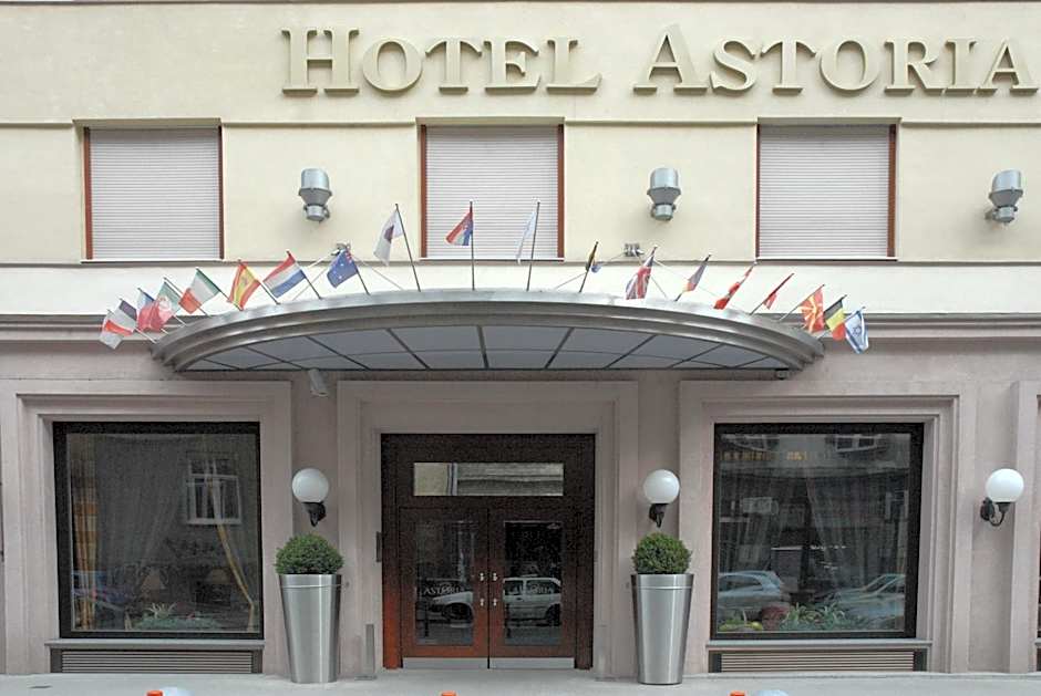 Best Western Premier Hotel Astoria
