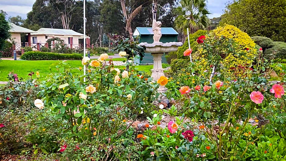 Mount Barker Valley Views Motel & Chalets, Western Australia