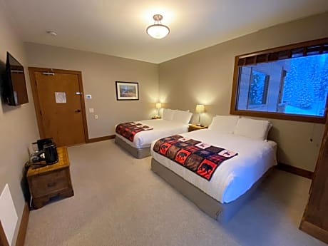 Deluxe Quadruple Room