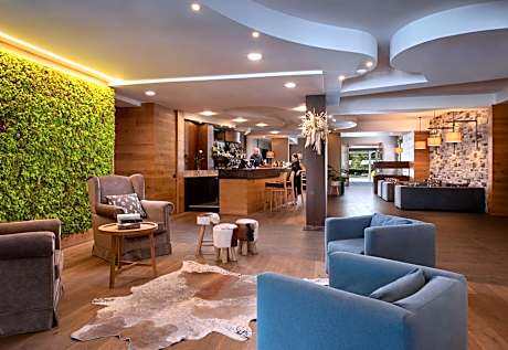 Sport Village Hotel & Spa
