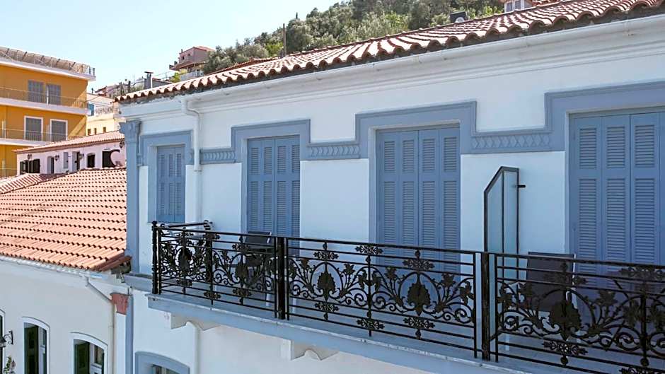 Leonidas Hotel