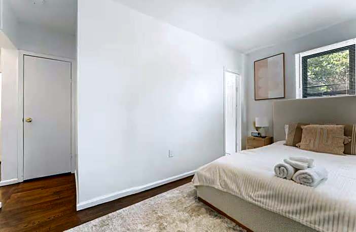 Bay Ridge ApartHotel