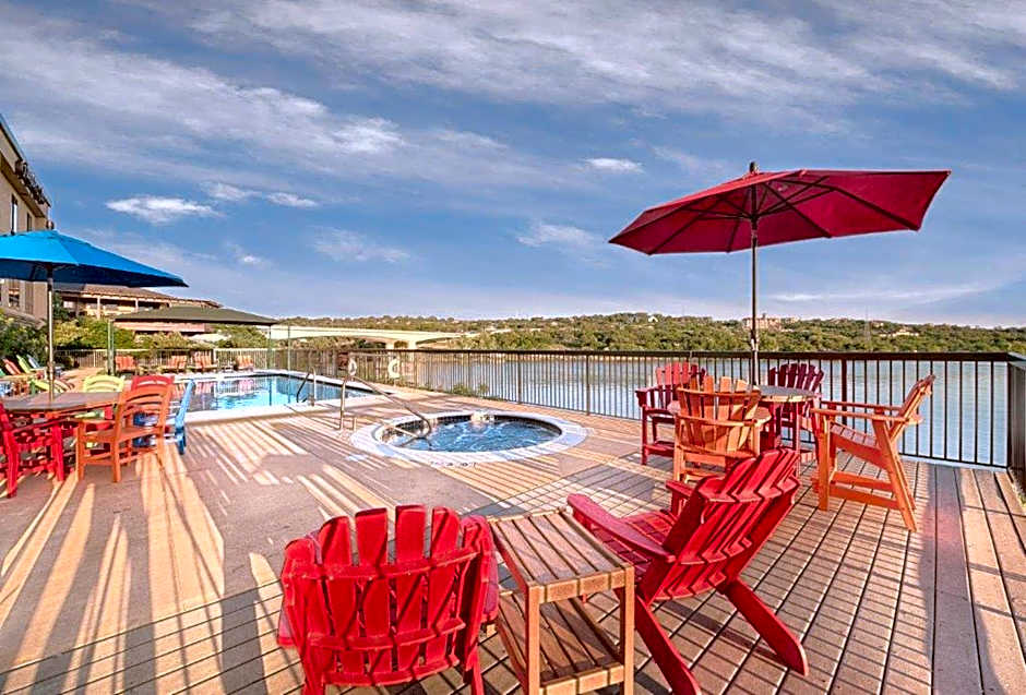 Hidden Falls Inn at Lake Marble Falls