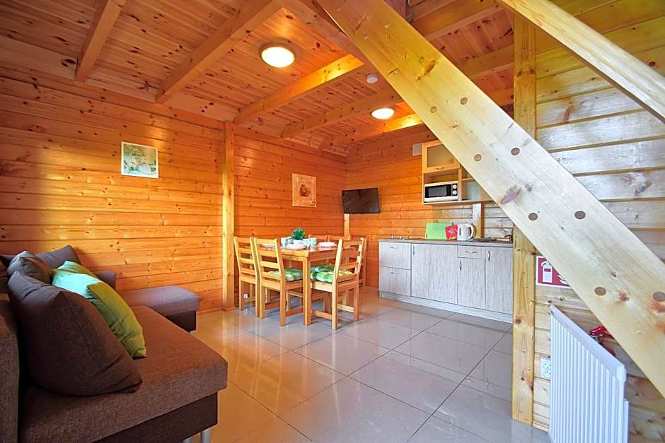 Radison Houses with a garden - Domki z ogródkiem Radison