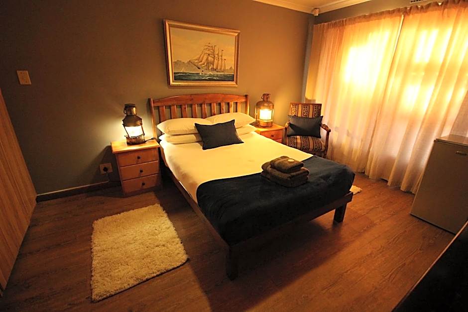 Saltycrax Backpackers