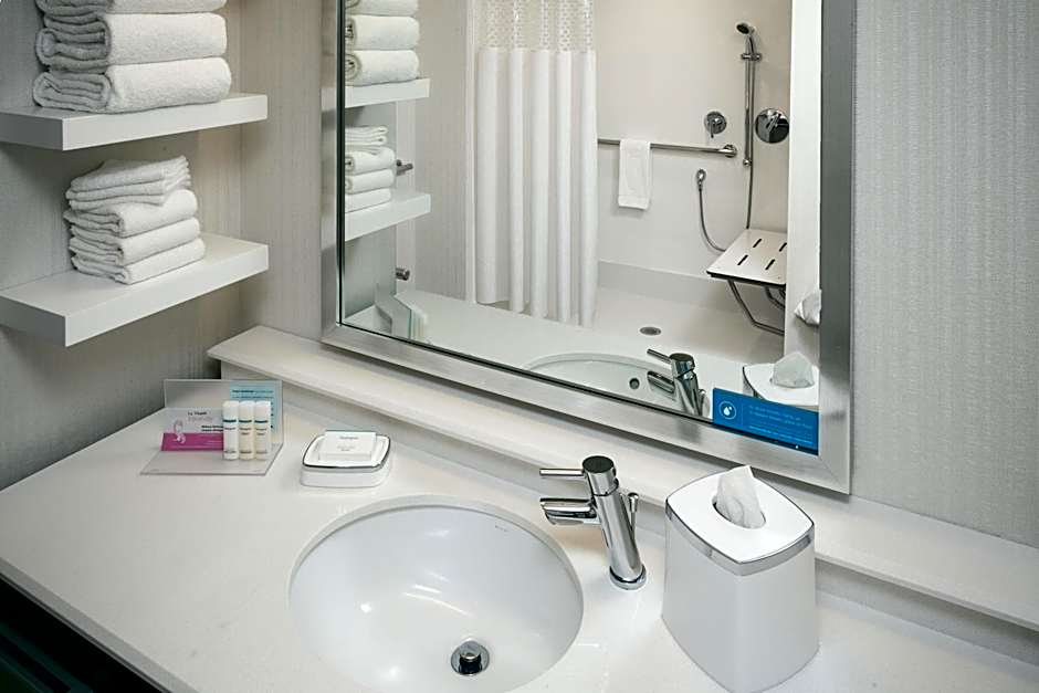 Hampton Inn & Suites Seattle/Northgate