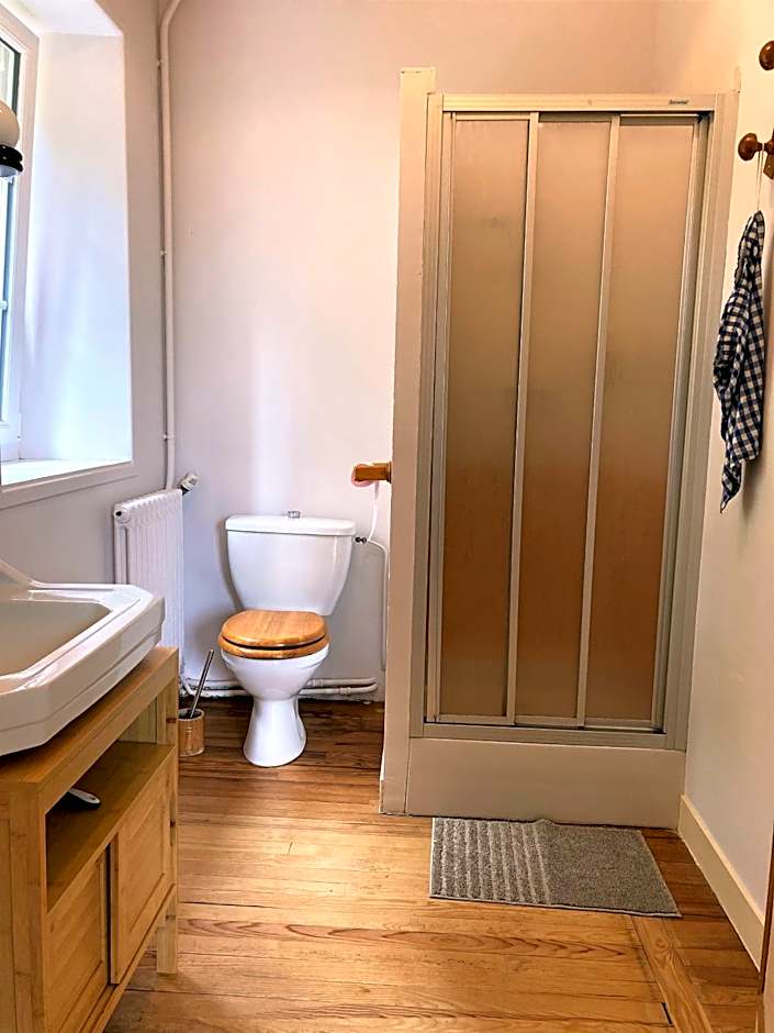 Les chambres d'Omaha Beach Etablissement avec deux chambres d'hôtes, petit-déjeuner compris fait-maison et produits locaux