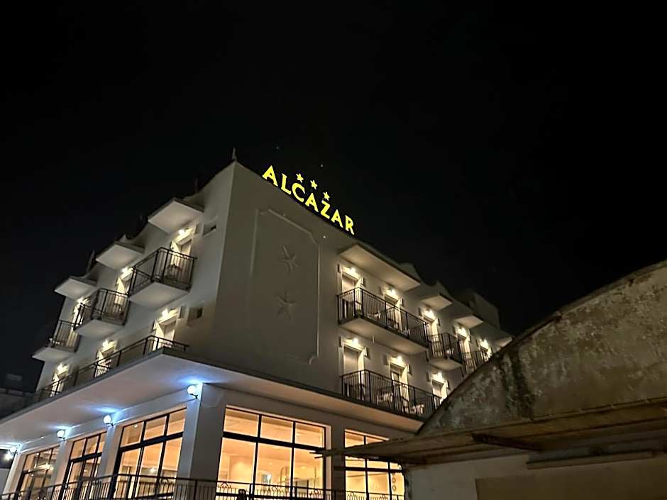 Hotel Alcazar